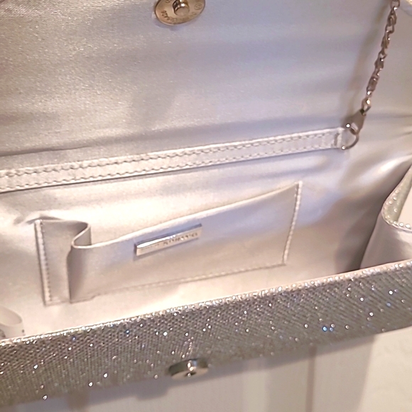 Silver Sparkle Clutch - Picture 4 of 6